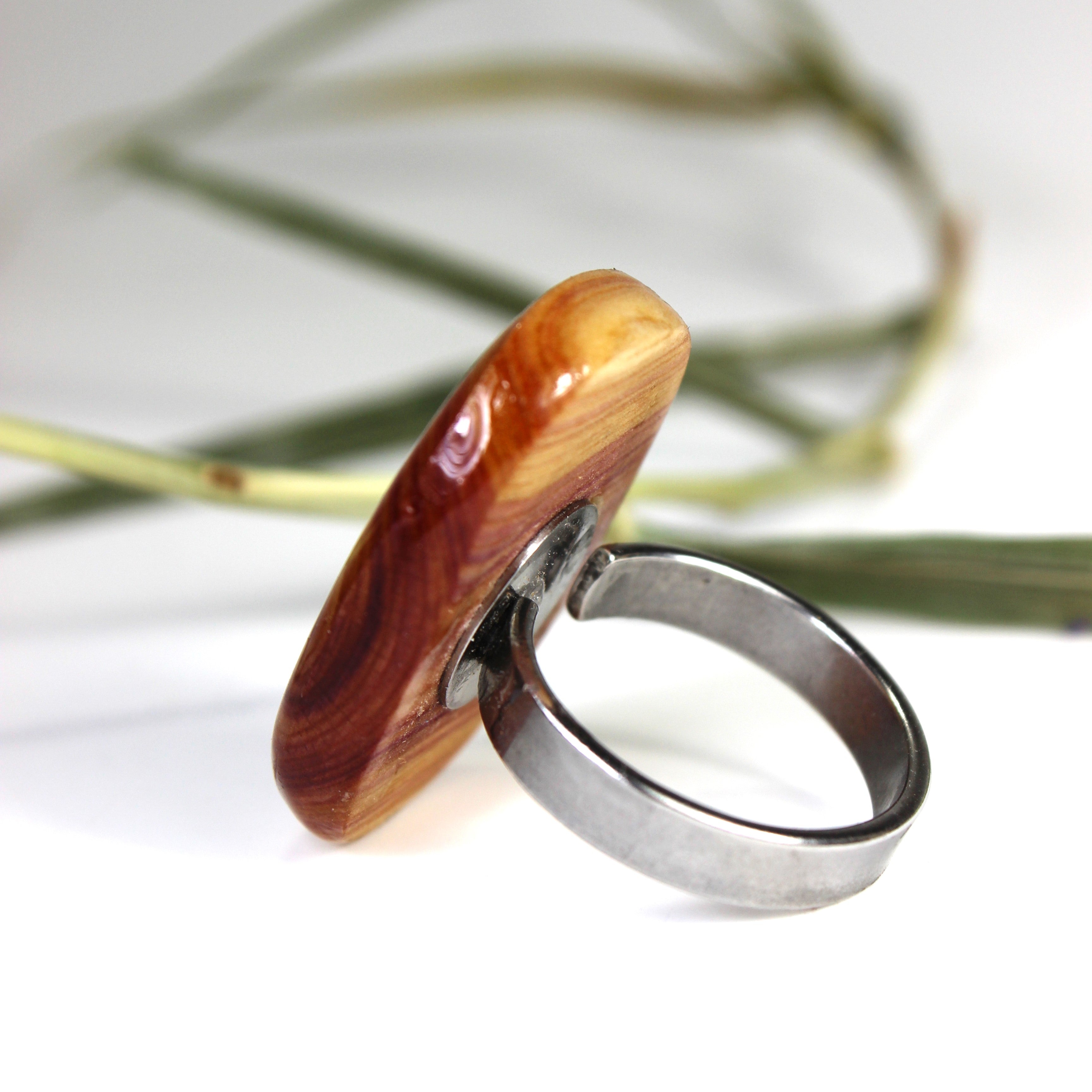 Lilac wood ring