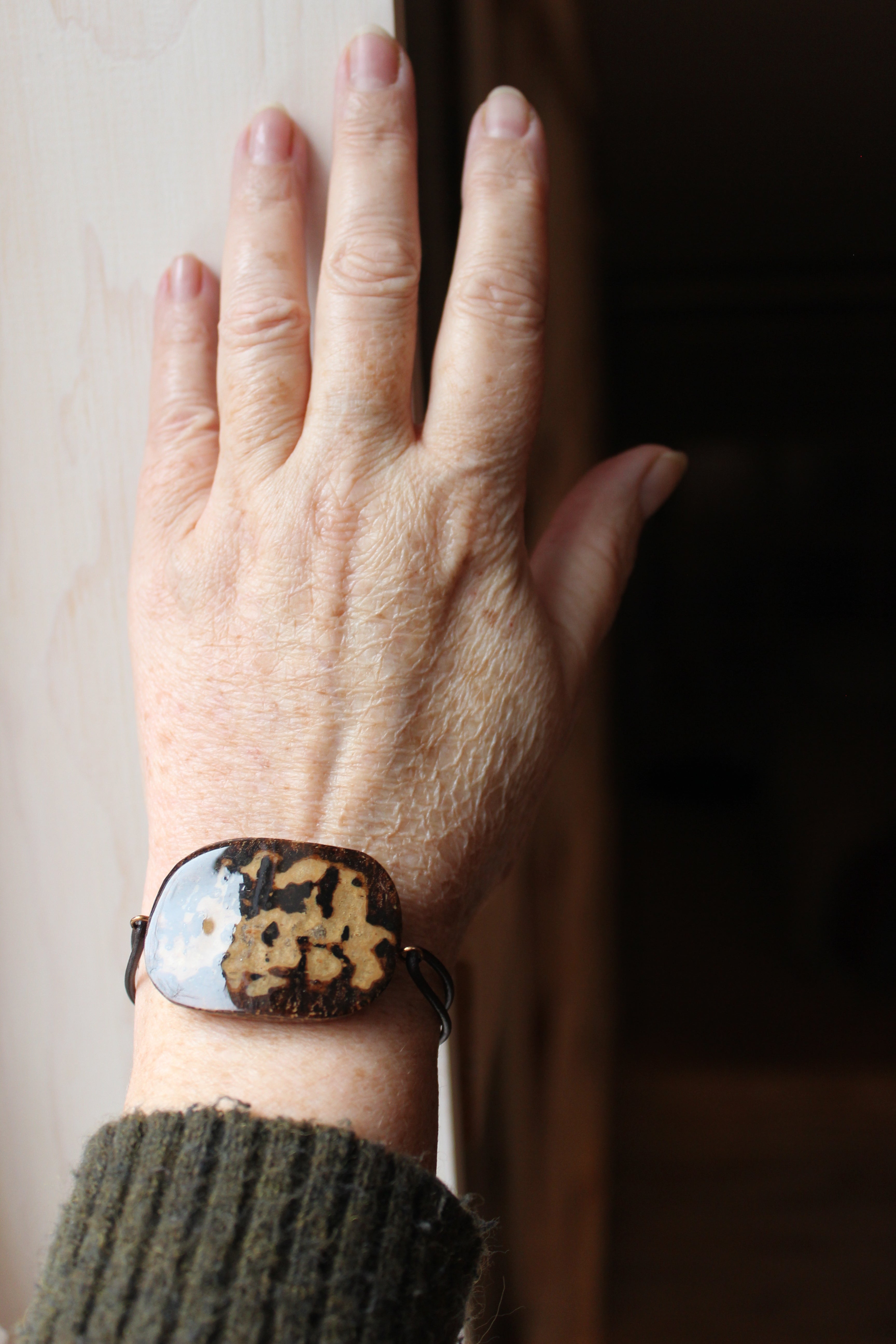 Wood and poplar bark bracelet