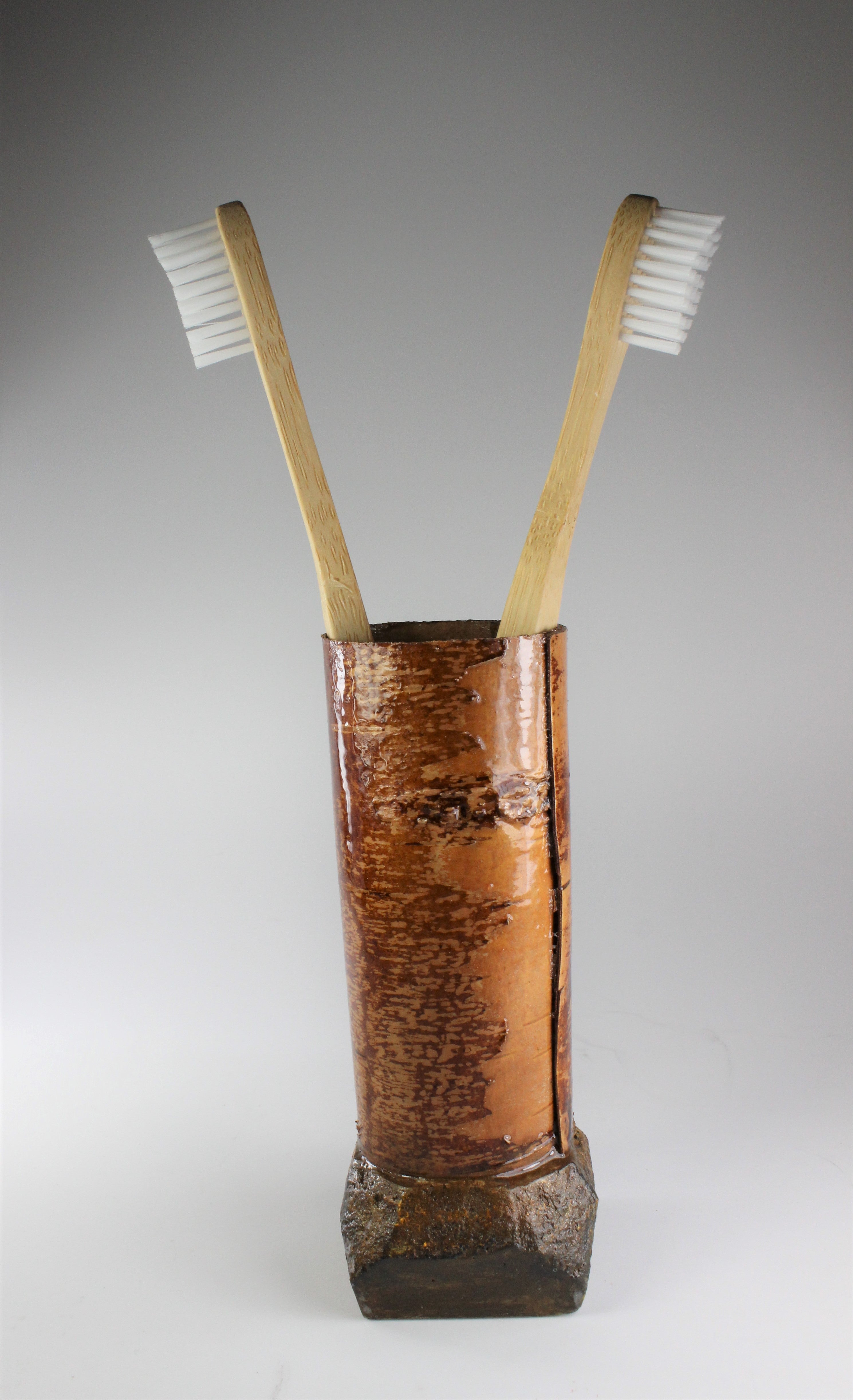Birch bark toothbrush holder